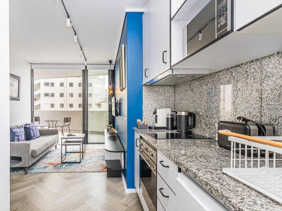 1 Bedroom Property for Sale in Sea Point Western Cape